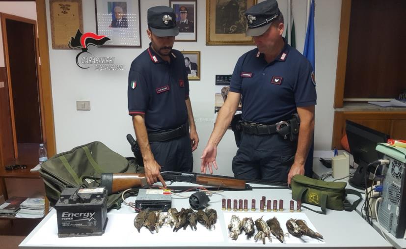 images Lamezia Terme, sequestrati richiami acustici vietati per la caccia 