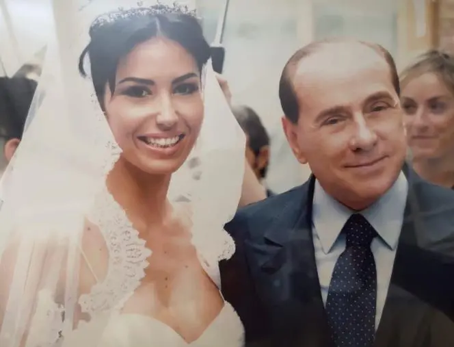 images Morte Berlusconi, Gregoraci: "Buon viaggio Presidente di tutti noi"