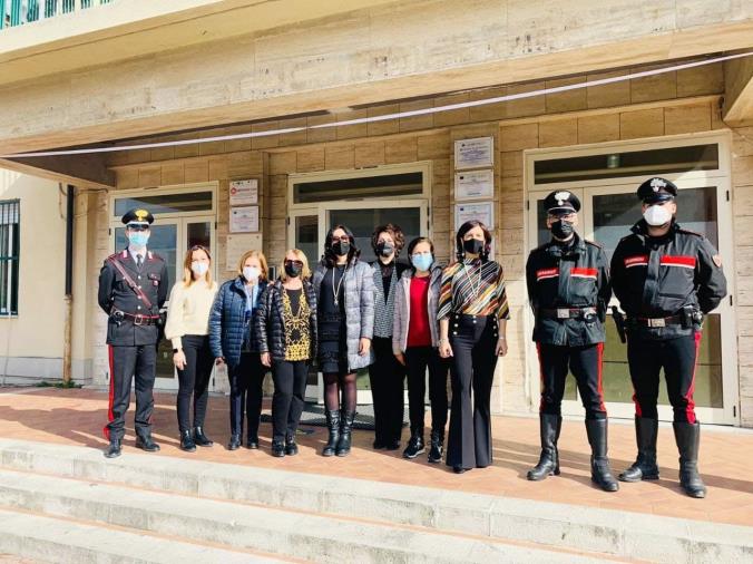 images Taurianova. L'Arma incontra gli studenti: no al bullismo e sì all'educazione alla legalità ambientale