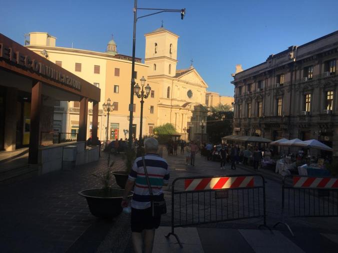 images Isola pedonale.  Biamonte e Costa (ConfimpresaItalia Catanzaro): "Utile a rivitalizzare e attrarre presenze in centro, non capiamo le polemiche"