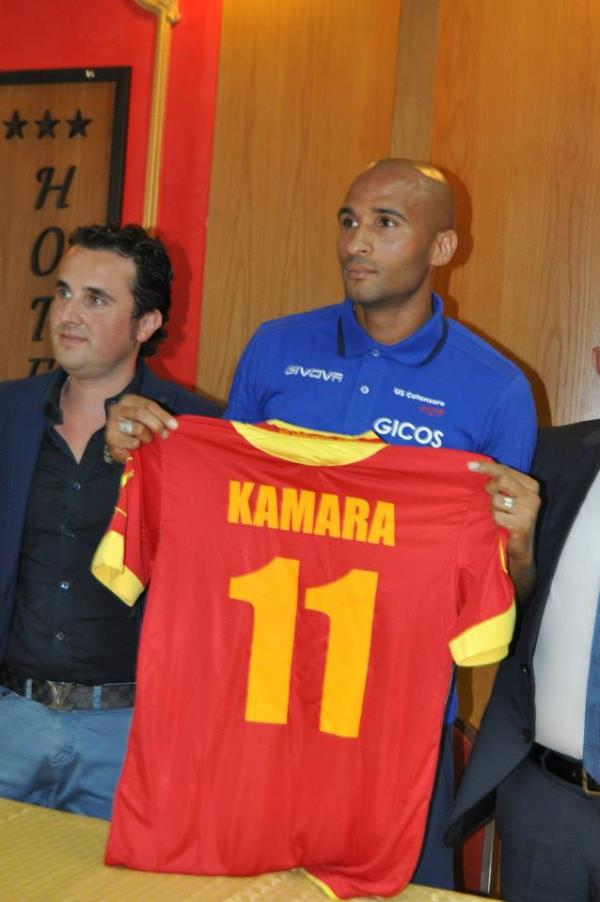 images L'ex giallorosso Kamara: "L'avv. Rondinelli non capisce niente di calcio". Ma il gip archivia: "Espressioni contenute"