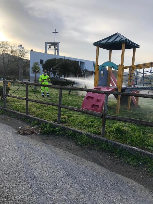 Coronavirus. La Sieco prosegue con la pulizia delle strade cittadine con il disinfettante