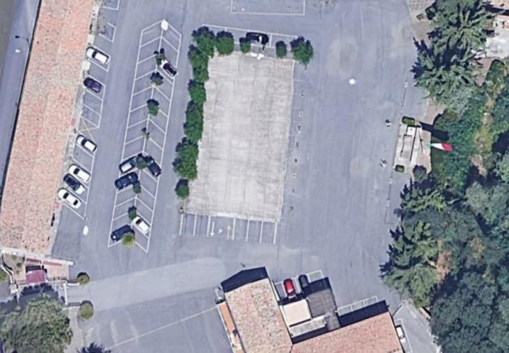 images L'avvocato Stanizzi: "Perchè non utilizzare il parcheggio della Caserma Pepe come centro vaccinazione?"
