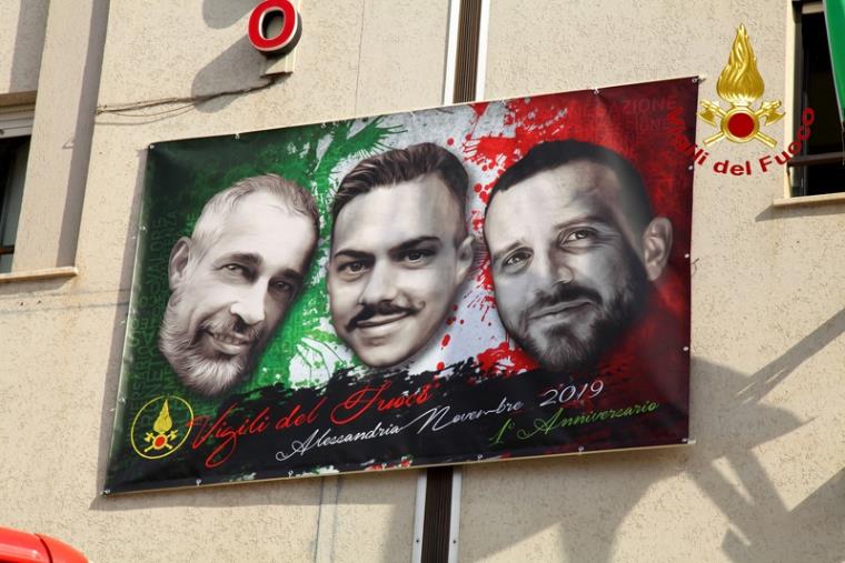 Vigili del fuoco deceduti nell'Alessandrino. L'omaggio dei colleghi a Palazzo Campanella nel primo anniversario della morte (FOTO)