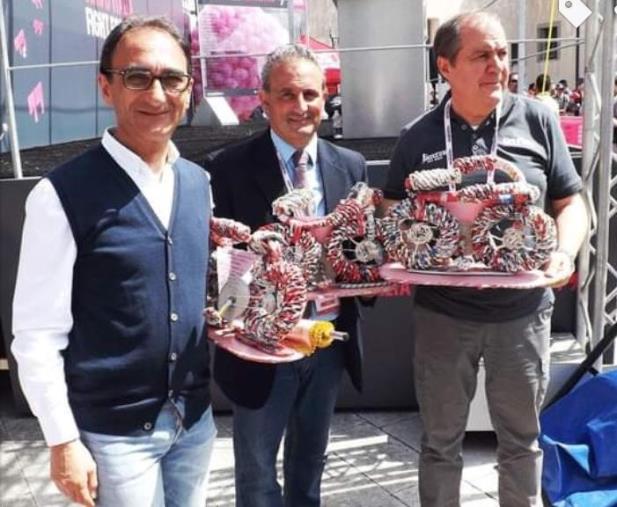 images Giro d'Italia a Catanzaro. Mungo: "Nel 2016 la corsa rosa partì dal capoluogo: fu un momento storico. Domani sarà solo di passaggio" 