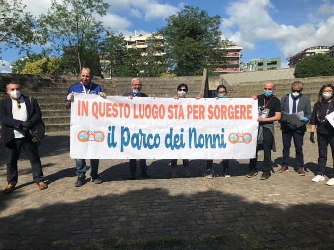images Rende presenta il "Parco dei nonni", posata la prima pietra del progetto di inclusività sociale 