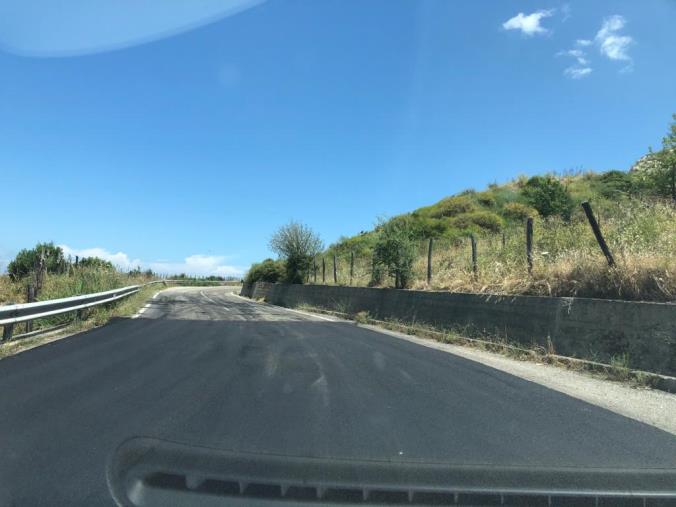 images Caloveto, dopo i lavori sulla strada Mirto-Caloveto il sindaco "spinge" per il  completamento della Longobucco-Mare 