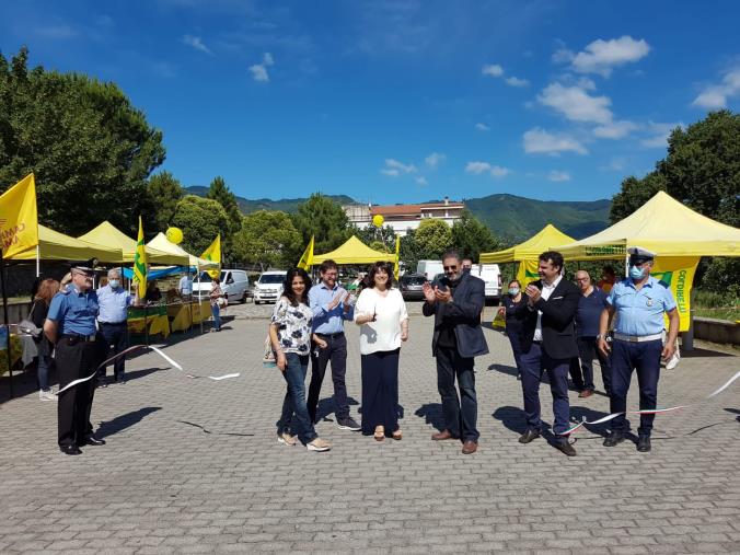 images Inaugurato a Mendicino il mercato contadino di Campagna Amica di Coldiretti