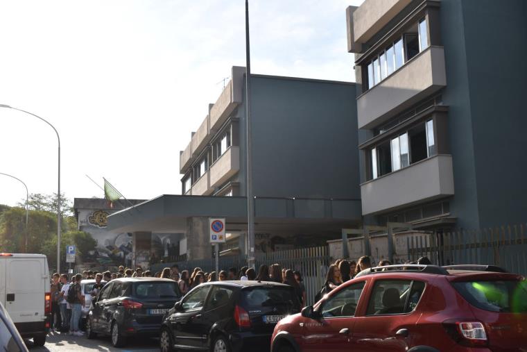 images Liceo Classico e riscaldamenti, i docenti a Corsi: "Situazione denunciata da mesi, non usi il caso per fini elettorali"