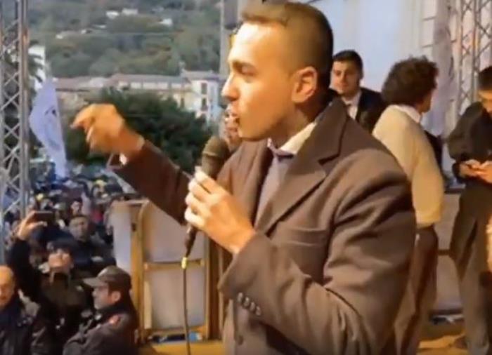 images REGIONALI. Di Maio sicuro: "Comunque andrà, il M5S sarà in Consiglio regionale"