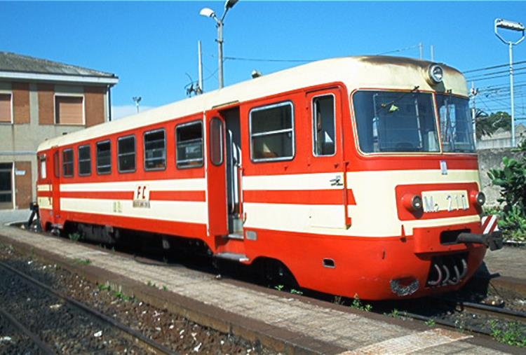 images Faisa scrive alla Santelli: "La Regione rilanci il trasporto pubblico con Ferrovie della Calabria"