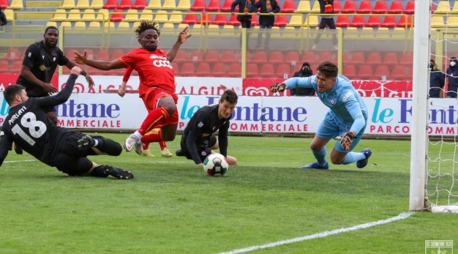 images Us Catanzaro 1929, Aquile ancora seconde dopo i posticipi, ma senza Fazio fino ai play-off