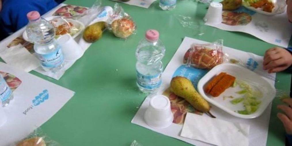 images Catanzaro, il cibo non consumato alla mensa scolastica ora si potrà portare a casa