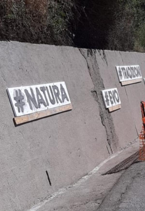 images Sellia diventa social: al via i lavori per "Il muro degli Hashtag" 