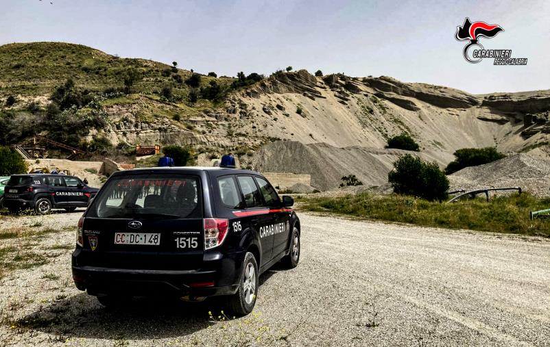 Melito di Porto Salvo, sequestrata una cava di inerti abusiva su terreni di proprietà comunale