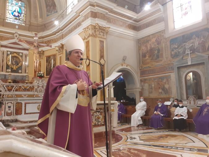 images Rubate le offerte dei fedeli nella chiesa "Sacra Famiglia" a Villapiana Lido, il vescovo Savino: "Ravvedetevi e convertitevi"