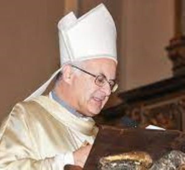 images Monsignor Francesco Massara: "Questo Natale può diventare il migliore della nostra vita"