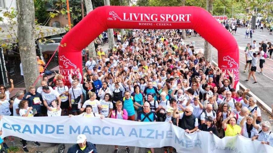 images Solidarietà, la maratona "Alzheimer in 100 piazze" arriva in Calabria