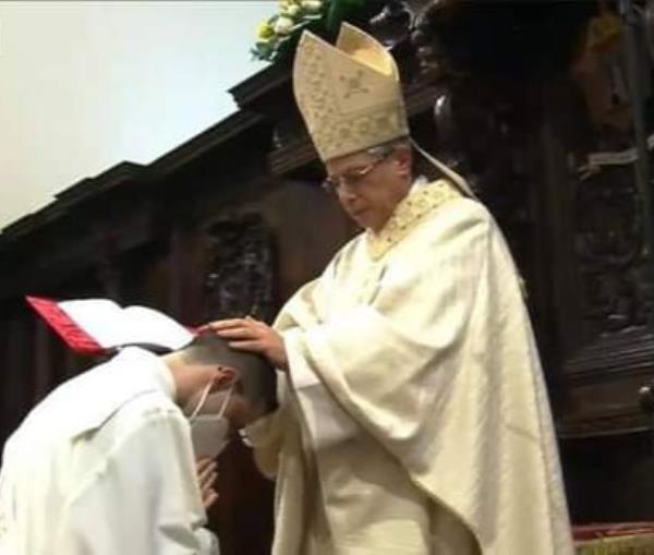 images La Diocesi di Lamezia Terme ha un nuovo sacerdote: ordinato don Alessandro Baglio