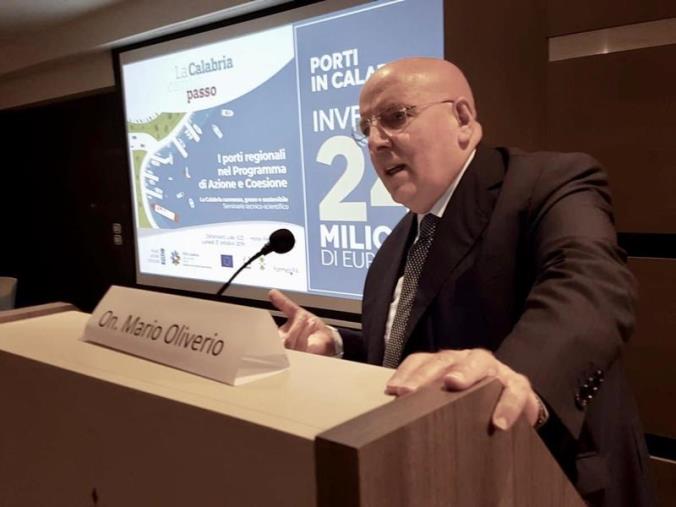 Porti calabresi, l'annuncio di Oliverio: "Pronti 24 milioni di euro"