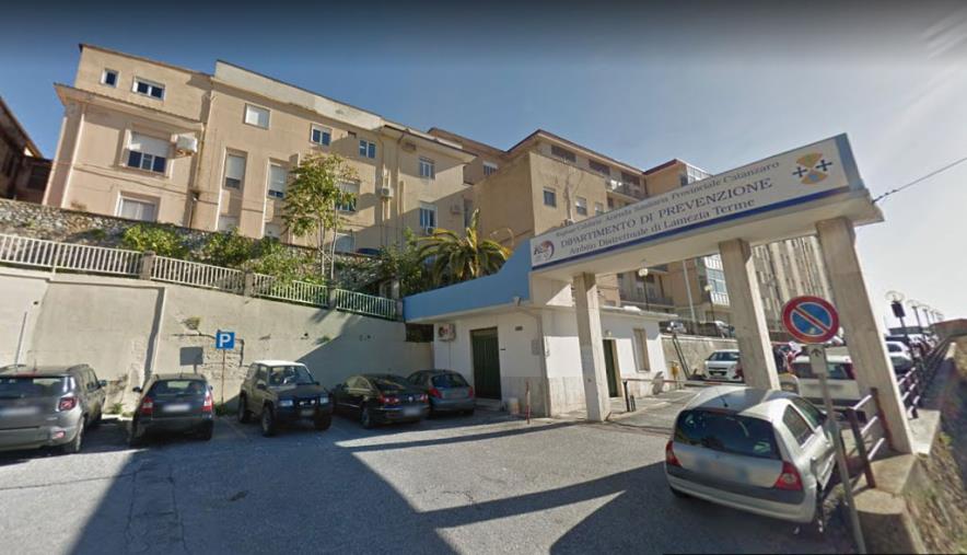 Coronavirus. L'appello di De Biase alla Santelli: "Lamezia è pronta per l'apertura di posti letto di Malattie Infettive"