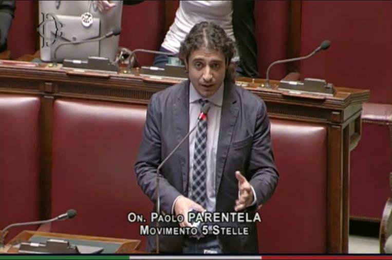 images Antindrangheta, i 5 Stelle sostengono l'appello di De Masi: "Mattarella e Draghi vengano in Calabria, urgente dare un messaggio alle cosche"