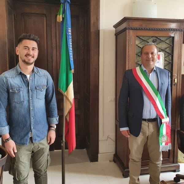 images Il sindaco di Castrovillari  conferisce la cittadinanza a Paulo Vadymovych Zykov di origine ucraina