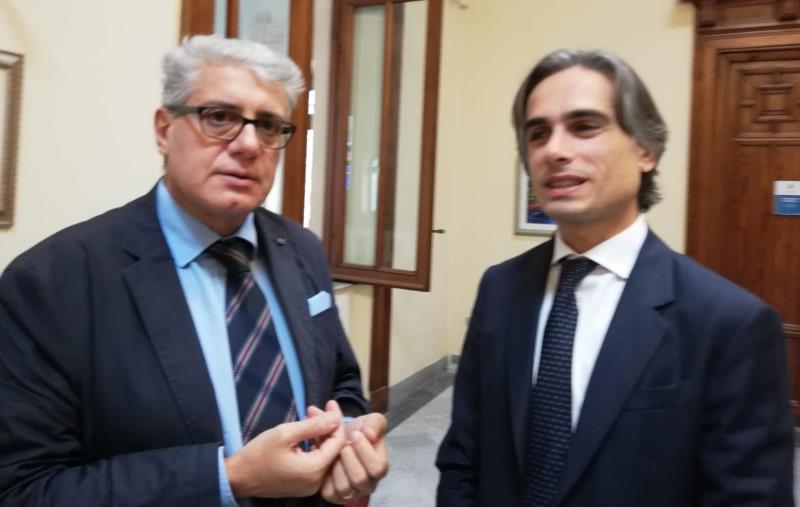 Emergenza rifiuti a Reggio Calabria. "Cittadini per il Cambiamento" denuncia: "Le tardive iniziative di Falcomatà porteranno la città ad essere immersa dalla spazzatura"