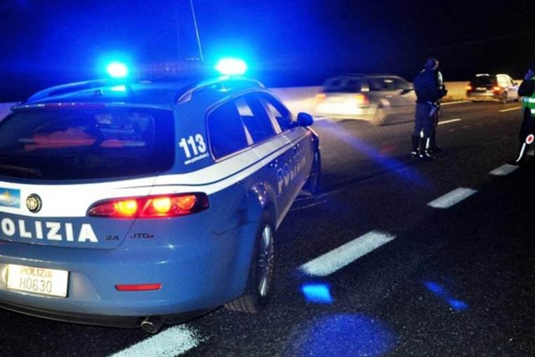images Blitz antimafia nel Crotonese: in campo poliziotti e agenti dell'FBI