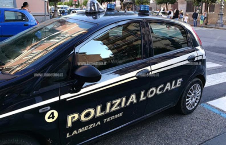 images Violazioni edilizie, furto d’acqua e rifiuti: le sanzioni della Polizia Locale di Lamezia Terme 