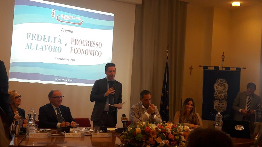 Catanzaro, la Camera di Commercio  premia la "Fedeltà al Lavoro e al Progresso Economico" (I NOMI)