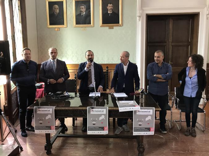 "Protezione anziani": siglato l'accordo tra Comune di Catanzaro e la Prefettura per la prevenzione e il contrasto alle truffe agli anziani (VIDEO)