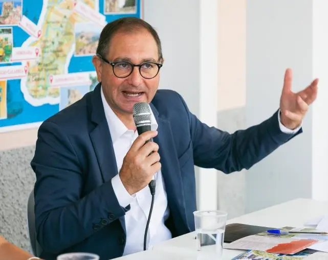 Poesia, Francesco Pungitore vince il Concorso nazionale “Rosalba De Fazio”
