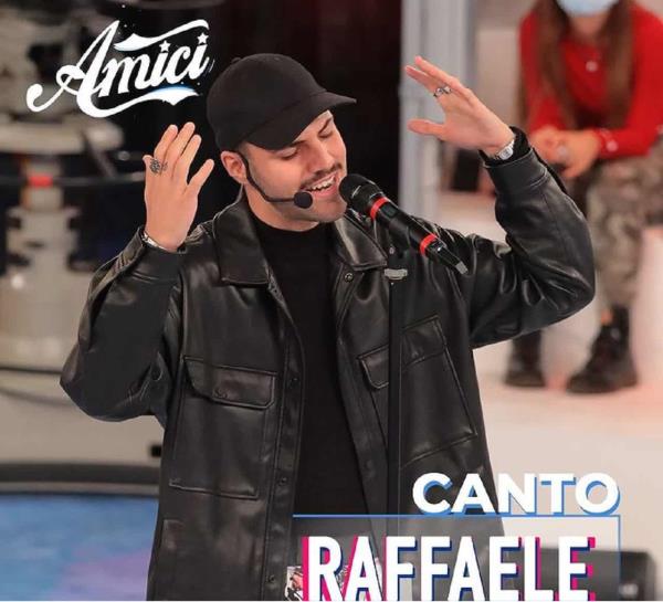 images Raffaele Renda, il cantante lametino ad "Amici" con il suo inedito "Focu meu" (TESTO)