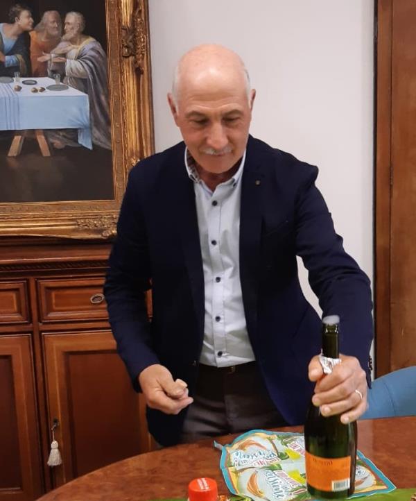 images Il Consorzio di Bonifica Ionio Catanzarese festeggia il pensionamento del  dipendente Salvatore Romano