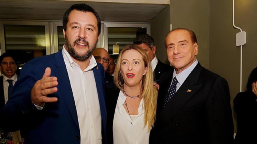 images Berlusconi, Meloni e Salvini "giurano": il centrodestra si è ricompattato.
Sulla Calabria designazione ancora top secret 