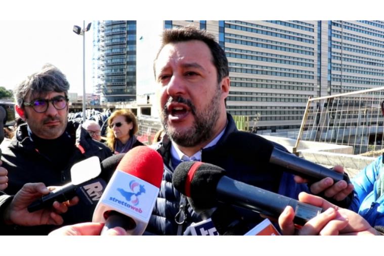 La maggioranza al Comune di Reggio Calabria replica a Salvini: "Abbiamo già un ottimo sindaco, non c'è bisogno di lumbard" 