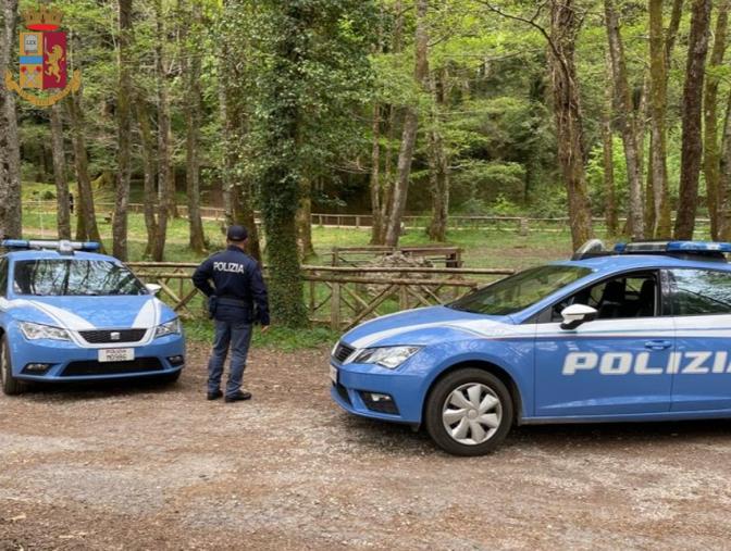 images Festeggiavano il Primo Maggio a Serra San Bruno tra un barbecue e una partita a carte: multati