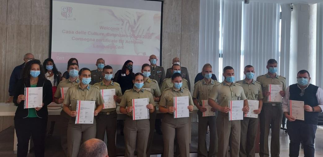 images Cerimonia di consegna degli attestati in lingua inglese per gli ex militari dell'Esercito Calabria (VIDEO)