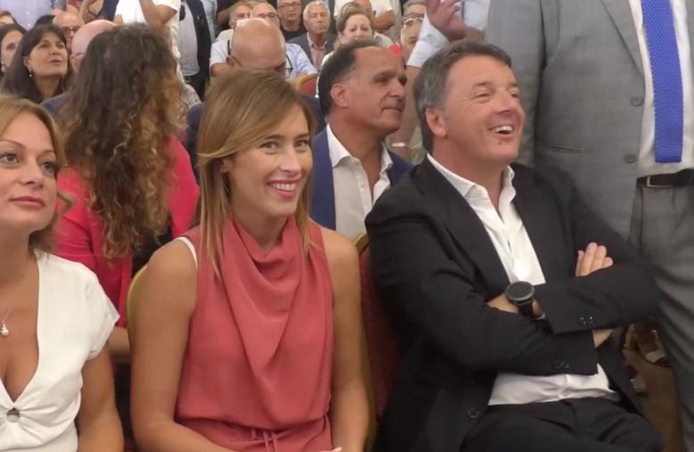 images Politiche, Matteo Renzi in Calabria insieme a Maria Elena Boschi (VIDEO)