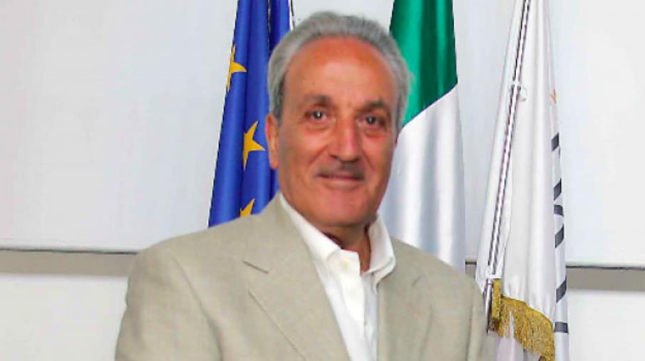 images Lutto nel giornalismo: è morto Raffaele Nigro, storica firma della Gazzetta del Sud