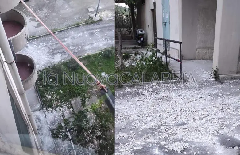 images Paura nel quartiere Pistoia di Catanzaro, piovono calcinacci in strada: residenti allarmati