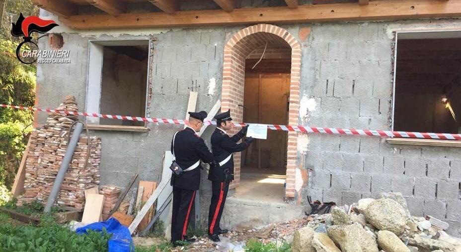 images Abusivismo edilizio nel Reggino: denunciate 12 persone che avevano iniziato o già realizzato opere senza  autorizzazioni 