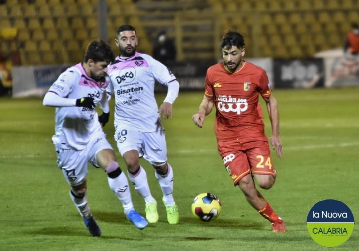 images CATANZARO vs PALERMO: 0-0 finale. Le Aquile non spiccano il volo dopo una brutta prestazione (AGGIORNAMENTI)