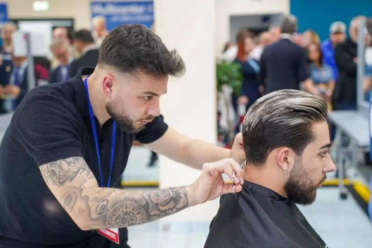 images È lametino il barbiere più talentuso d'Italia: Marcello Spizzirri vince il 64° campionato Anam