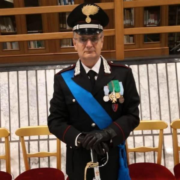 Promosso al grado di sottotenente, il luogotenente Giuseppe Mollura lascia dopo 25 anni la Scuola Allievi Carabinieri di Reggio Calabria 