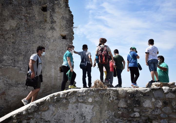 images Simeri Crichi. MoMe Festival, la “Memoria del corpo”: grande partecipazione al trekking archeologico 