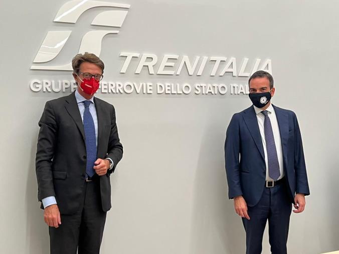 images Rincari Trenitalia, Occhiuto: "Sterilizzati aumenti da novembre e per ottobre ci sarà rimborso"