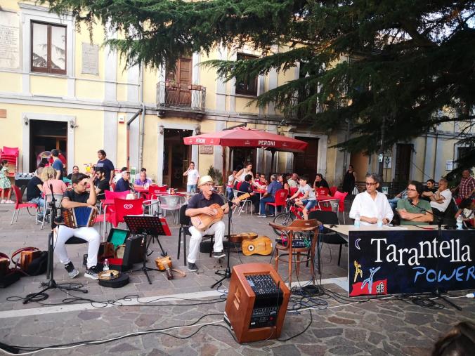 "Tarantella Power”  chiude in bellezza con l'ipnotico viaggio nel mondo della taranta