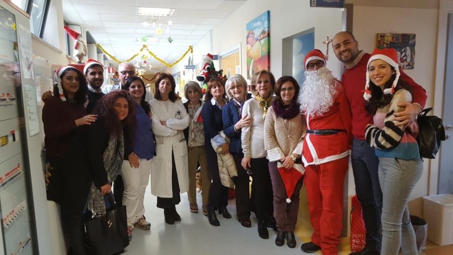 images "AMMI, Rotaract Cropani e La Masnada insieme in pediatria per "donare una fiaba" (VIDEO) 